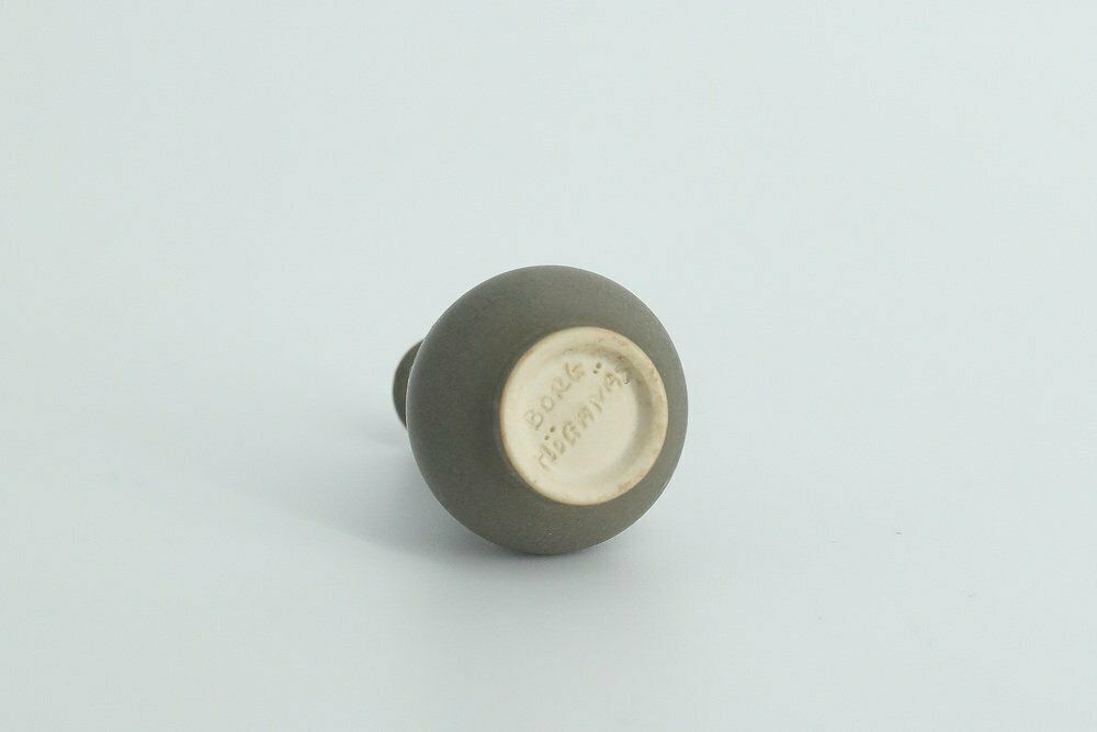 photo furniture Small Mid Century Scandinavian Modern Collectible Brown Stoneware Vases By Gunnar Borg For Höganäs Ceramics, 1960s, Set Of 4