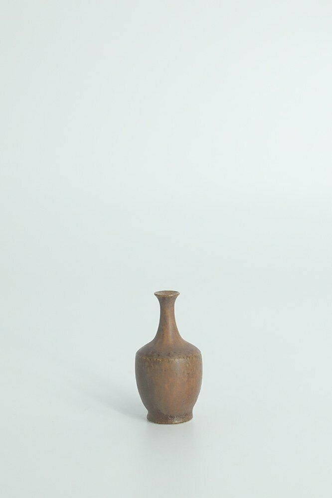 Kleine Mid Century Scandinavisch Moderne Verzamelbare Vaasjes In Honingbruin Steengoed Door Gunnar Borg Voor Höganäs Ceramics, Jaren 1960, Set Van 4 photo vinterior