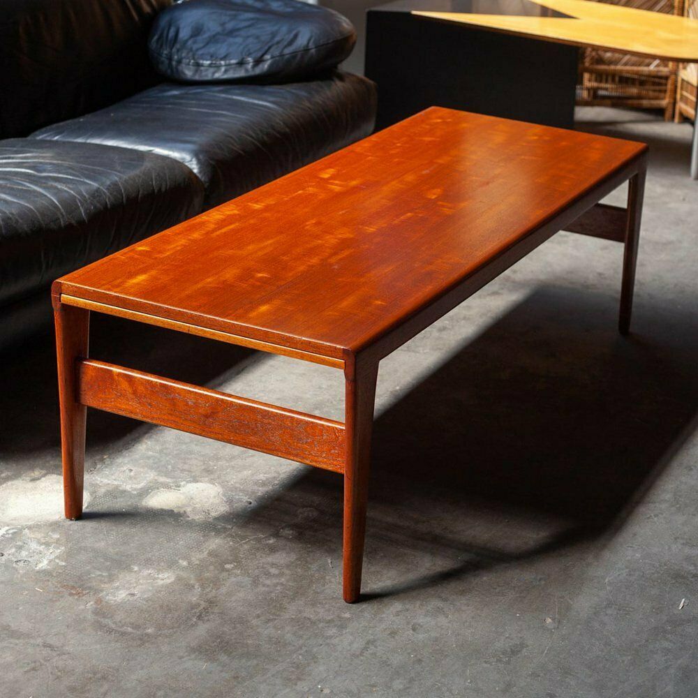 Mid Century Danish Extendable Coffee Table In Teak By Illum Wikkelso For Koefoeds Mobelfabrik, 1960s