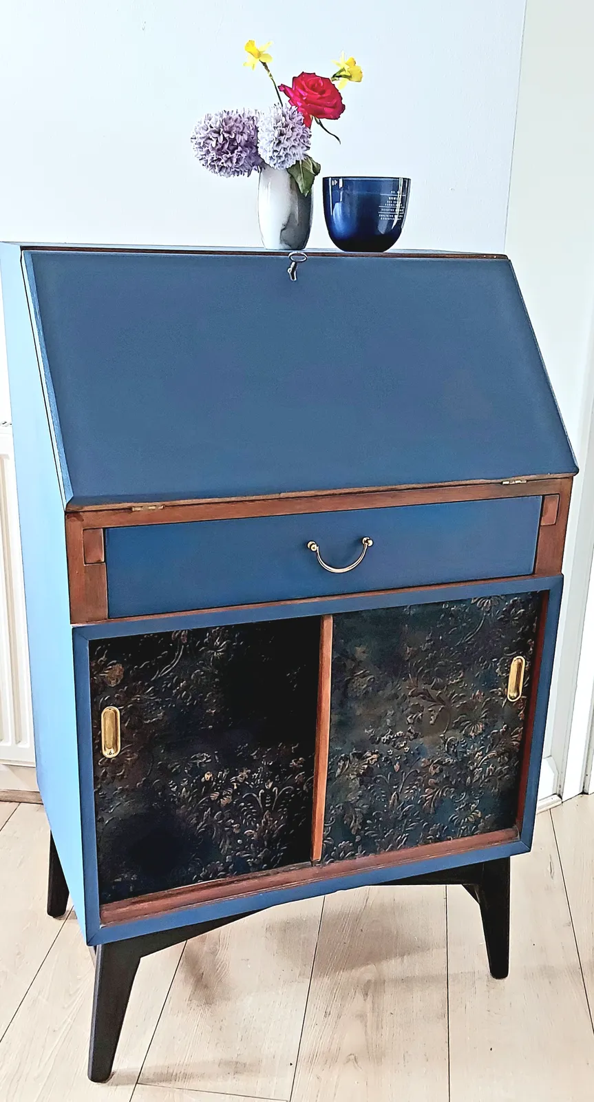 Vintage 1960's Bureau, Styles And Mealing Ltd Stamp photo 500.0