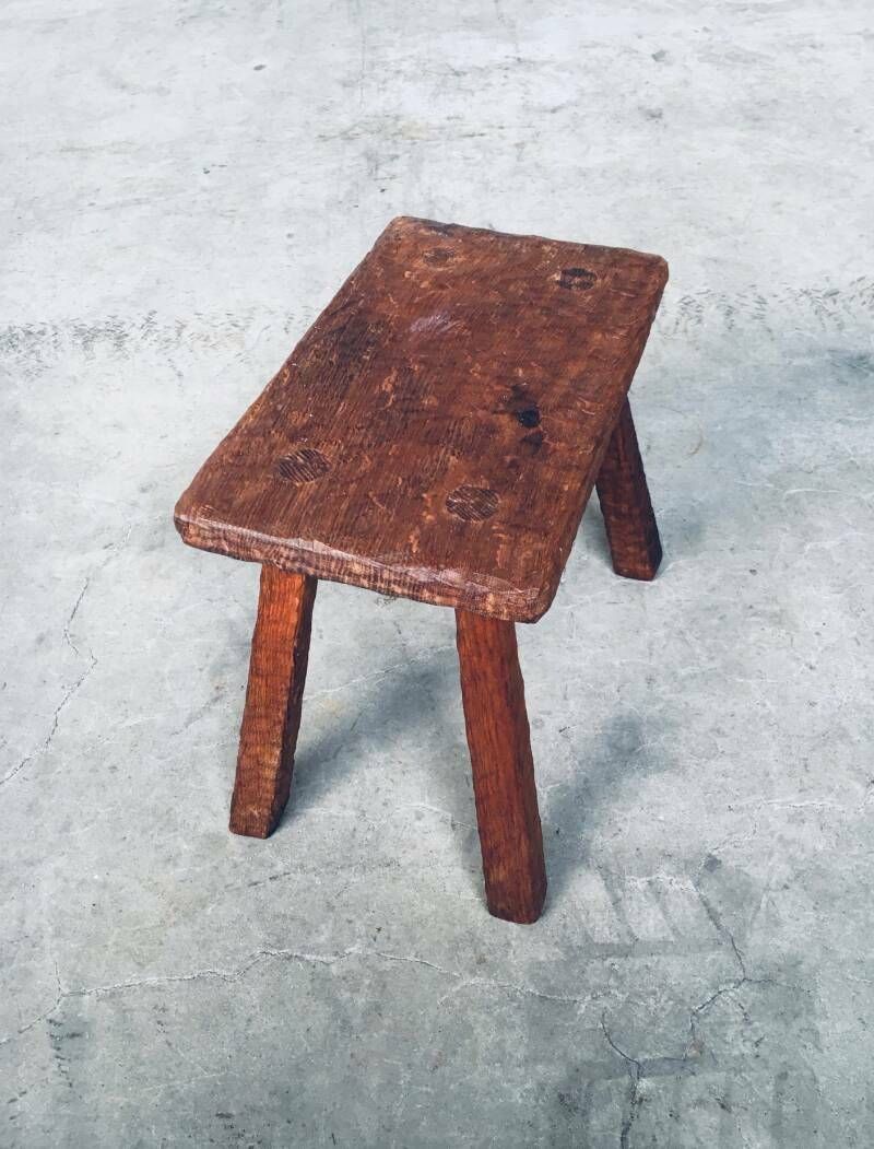 Handgesneden Massief Eiken Kruk Of Bijzettafel photo vintage