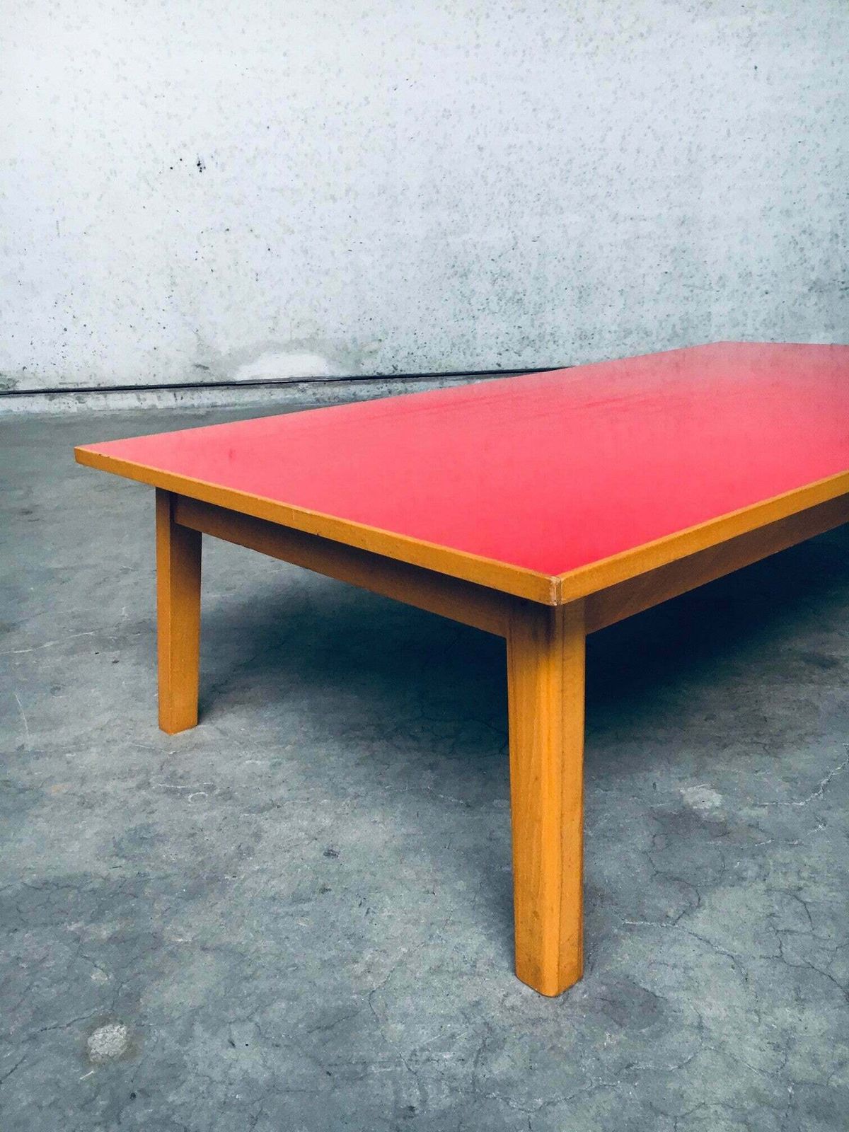photo vinterior Midcentury Design Red Coffee Table, 1950's Belgium