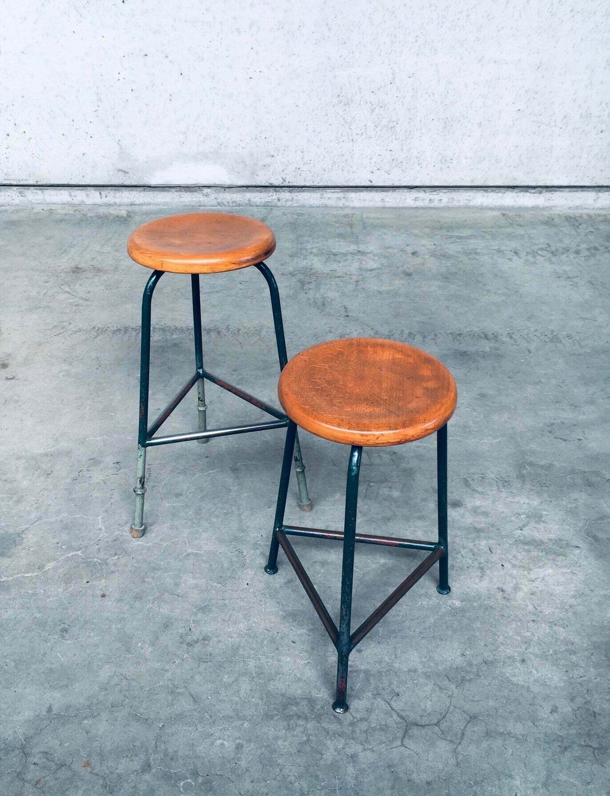 Groene Driepoot Krukkenset, Industrieel Design, België, Ca. Jaren 1950 photo buy