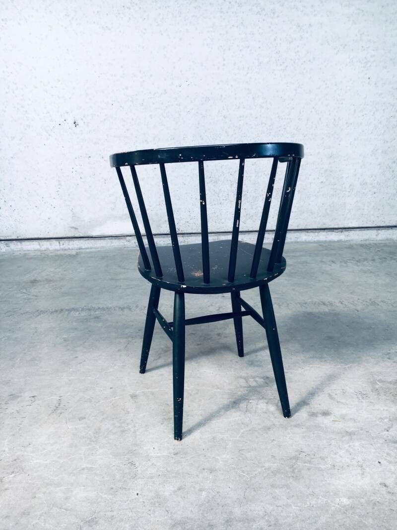 Midcentury Scandinavian Design Curved Spindle Back Side Chair, 1960's Denmark photo vintage