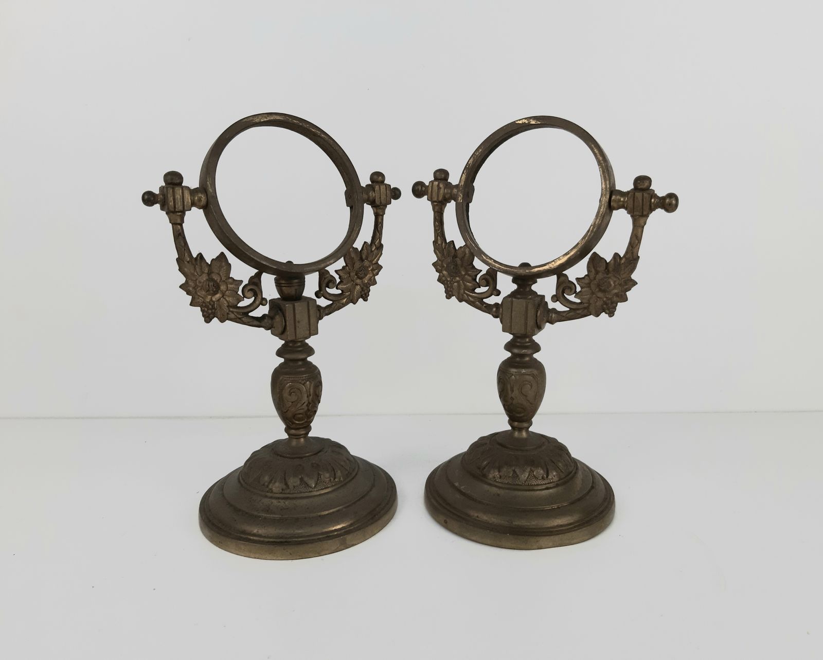 photo furniture Ornate Early 20thc Brass Mirror / Picture Frames And Stands