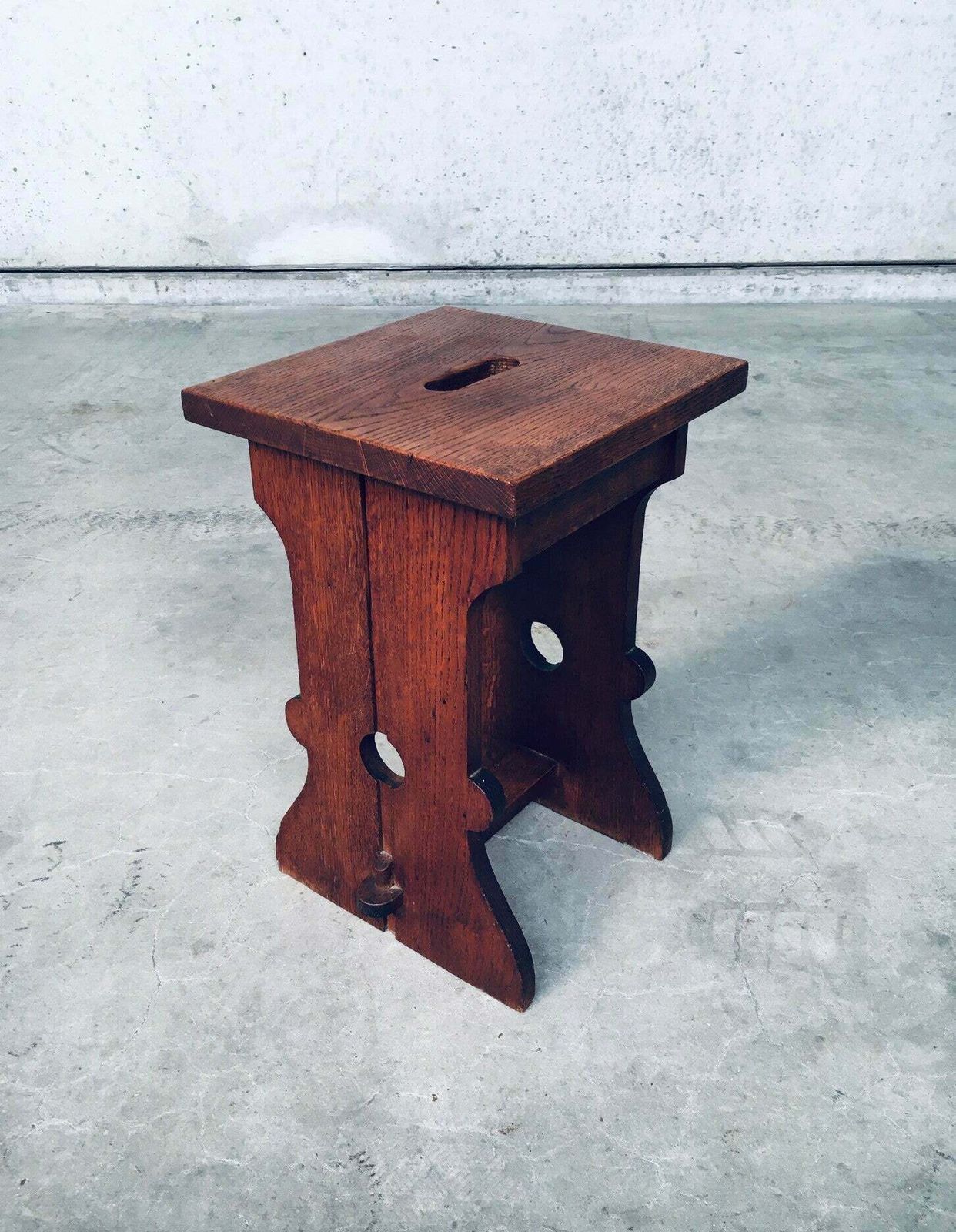 Amsterdamse School Design Eiken Kruk Met Handvat, Jaren 1920, Nederland photo furniture