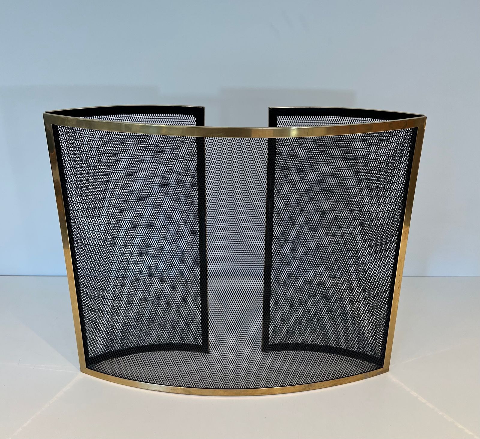 photo buy Curved Brass Firewall And Wire Mesh
