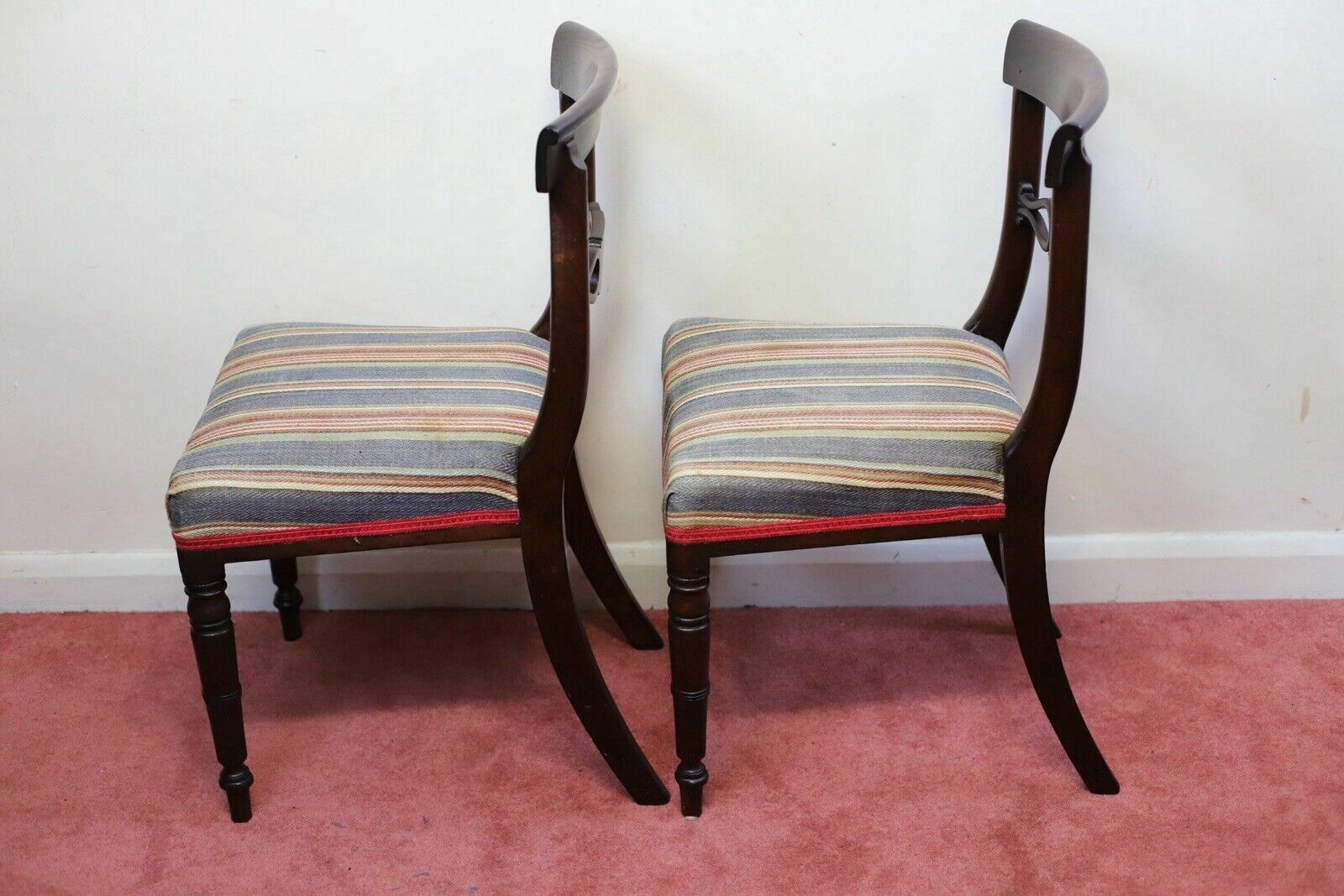 photo vintage Lovely Set Of Five Victorian Mahogany Bar Back Dining Chairs
