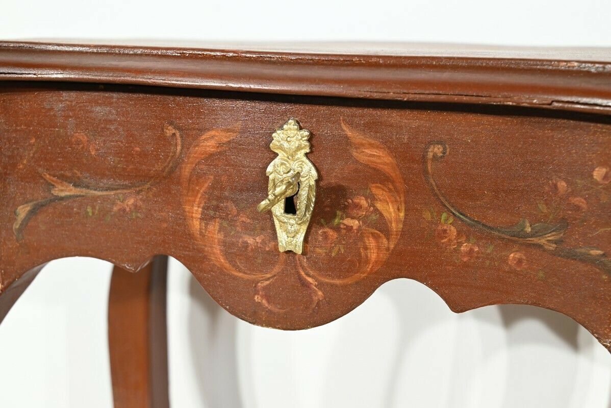 photo furniture Small Table Louis XV Style – Late 19th Century