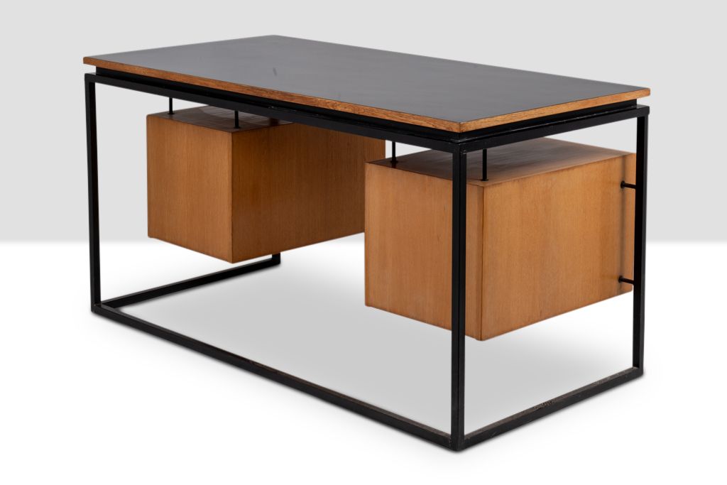 5250.0 Desk In Oak And Lacquered Metal, 1970s photo