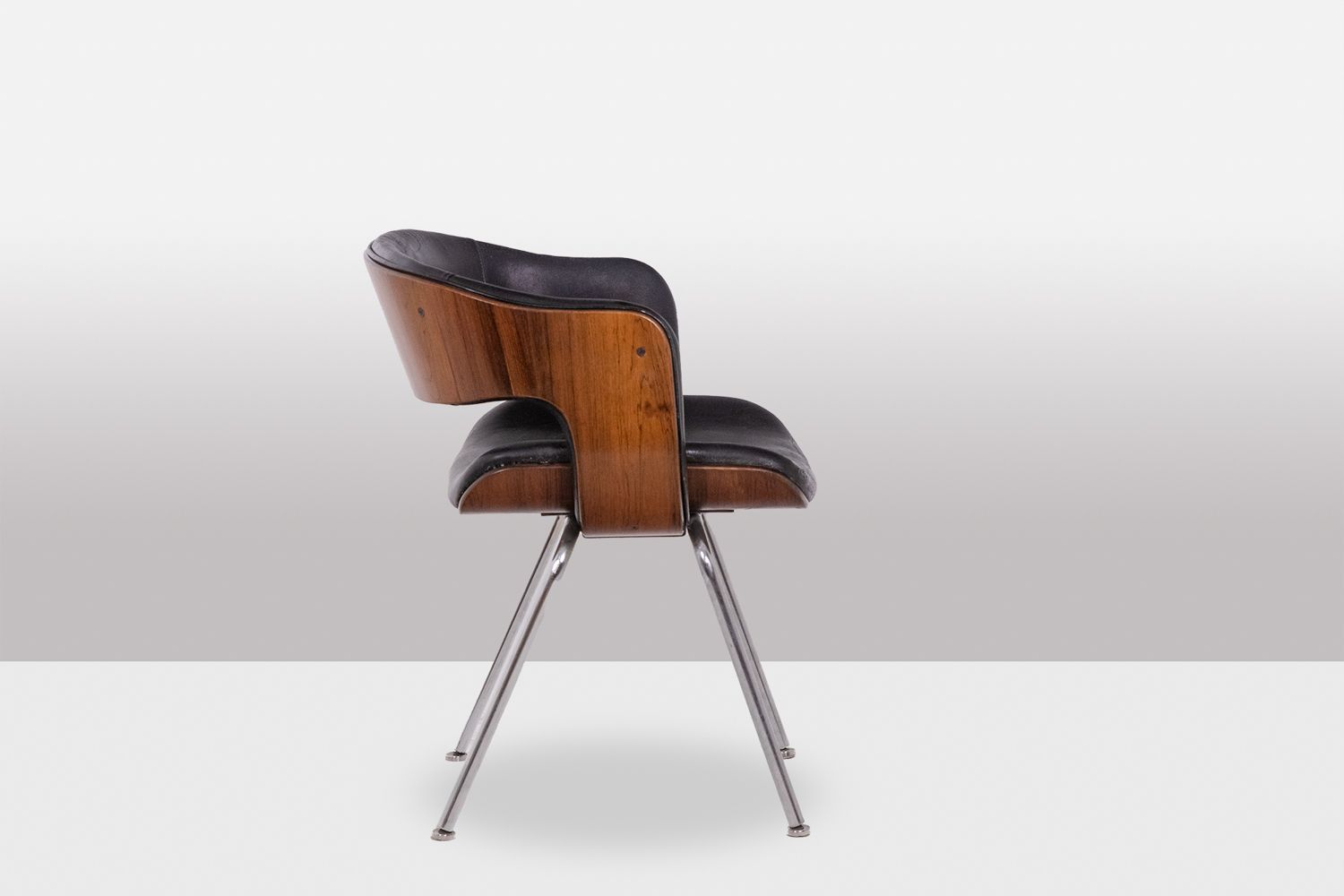 Martin Grierson Pour Arflex. Fauteuil « Oxford ». Année 1963. photo for sale