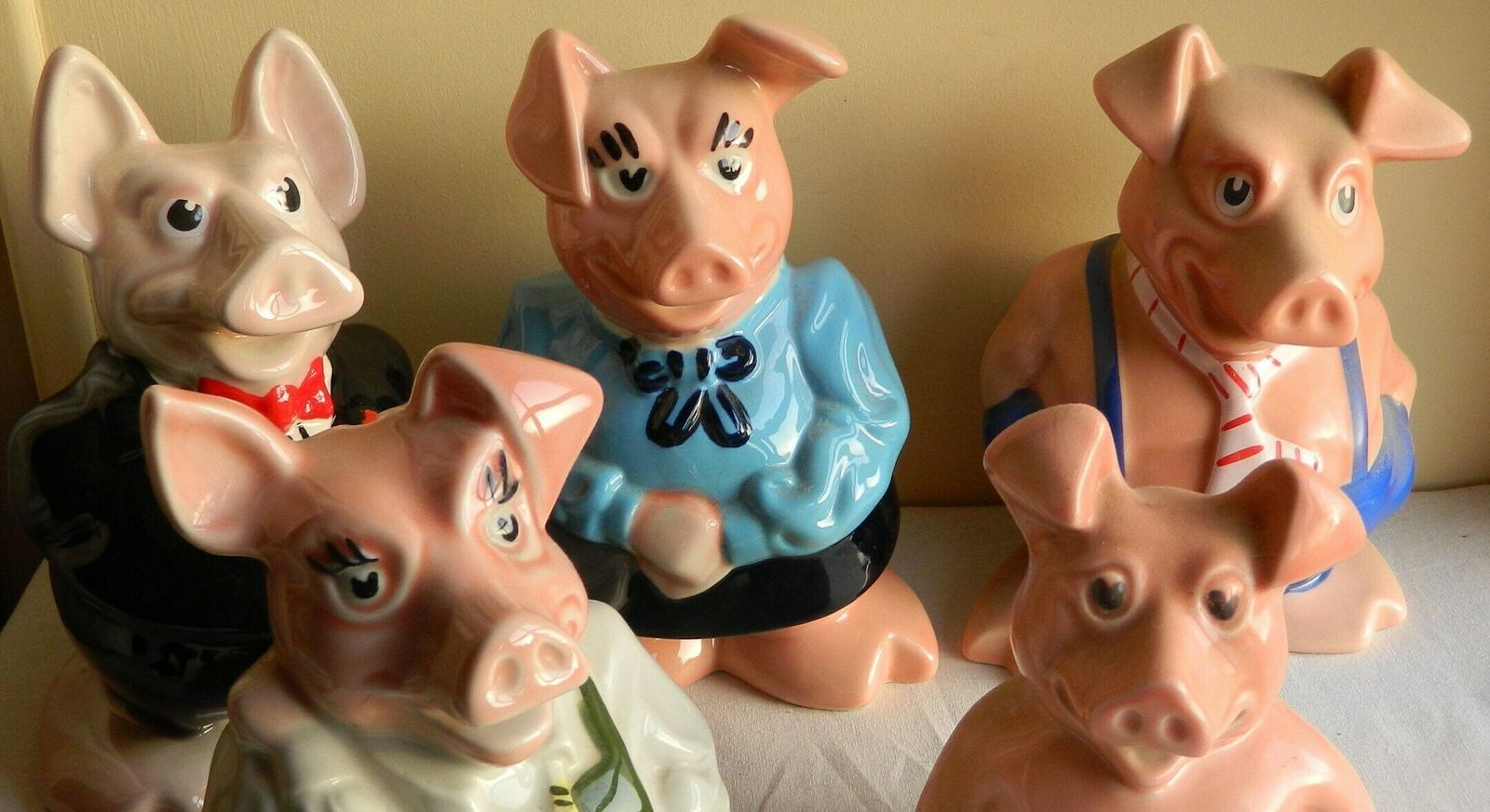 Wade Natwest Pigs, Full Set, Piggy Banks, In Ceramic, Pig Money Box, Newborn Baby Gift, Collection Items, Money Boxes, Gifts For Kids, photo for sale