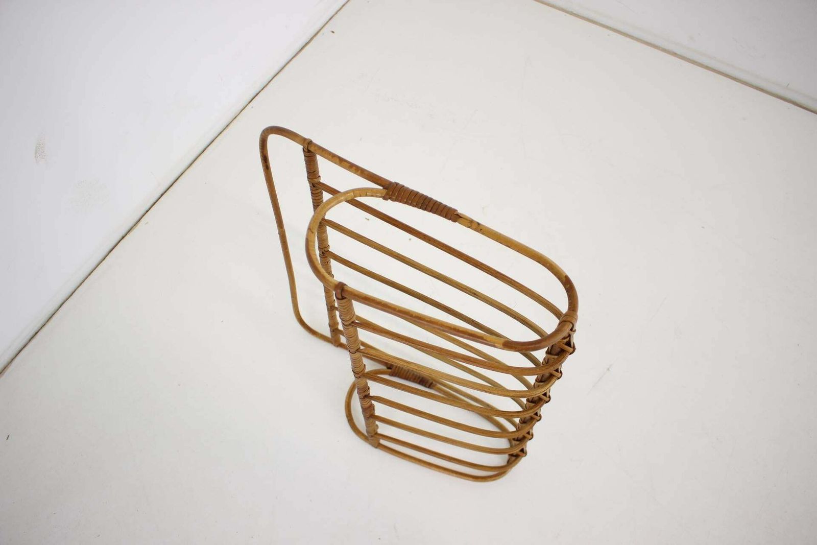 1970s Wall Bamboo Magazine Holder, Czechoslovakia photo vinterior