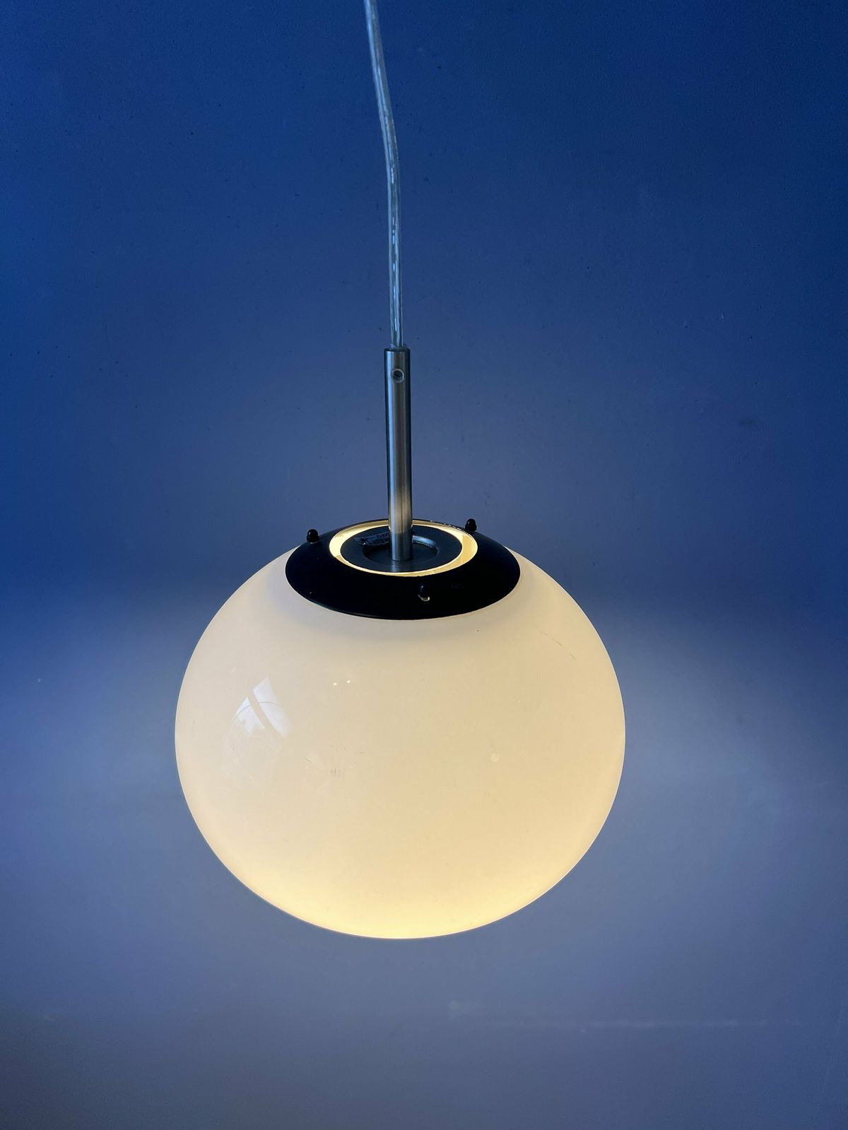 Small White Space Age Mushroom Pendant Lamp