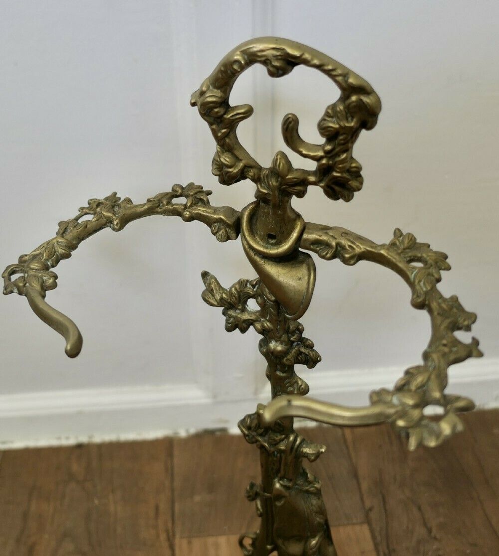French Hunting Theme (Chasse) Brass Stick Stand photo 414.0