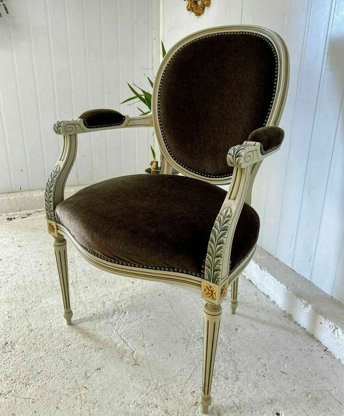 Beautiful French Balloon Back, Carved, Bedroom Chair 0201. photo 395.0