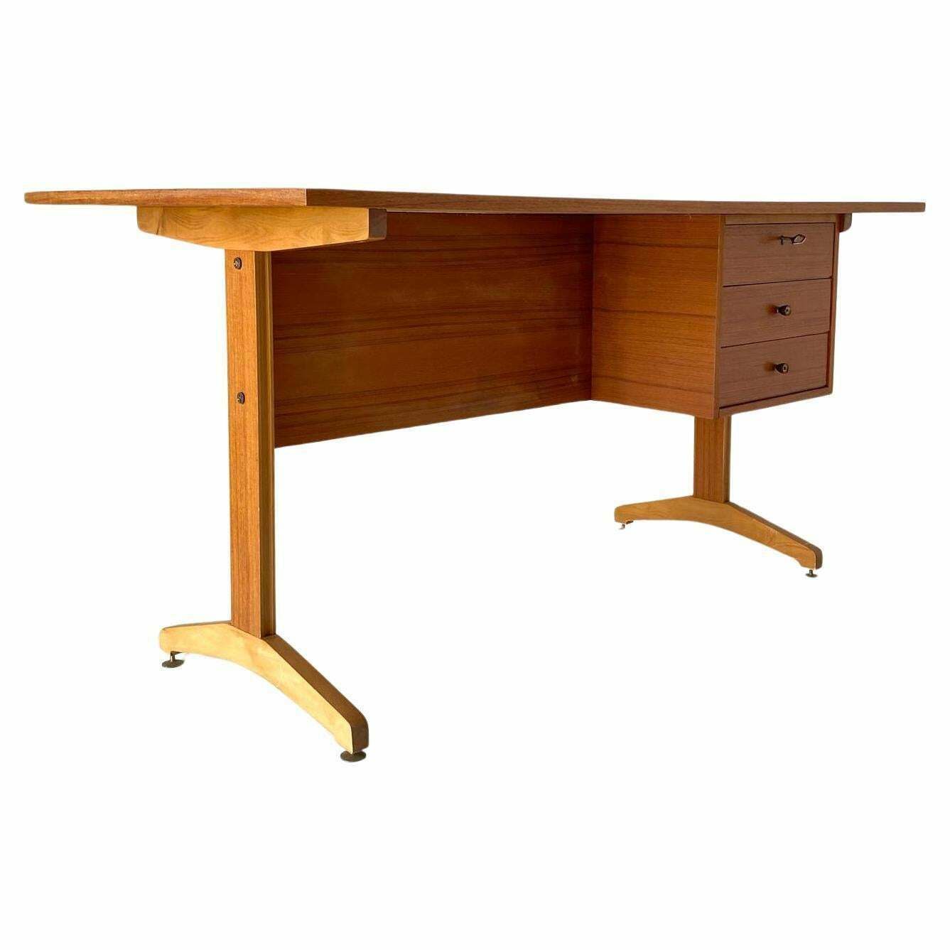 1960s Vintage Teak Desk In The Style Of Gianfranco Frattini