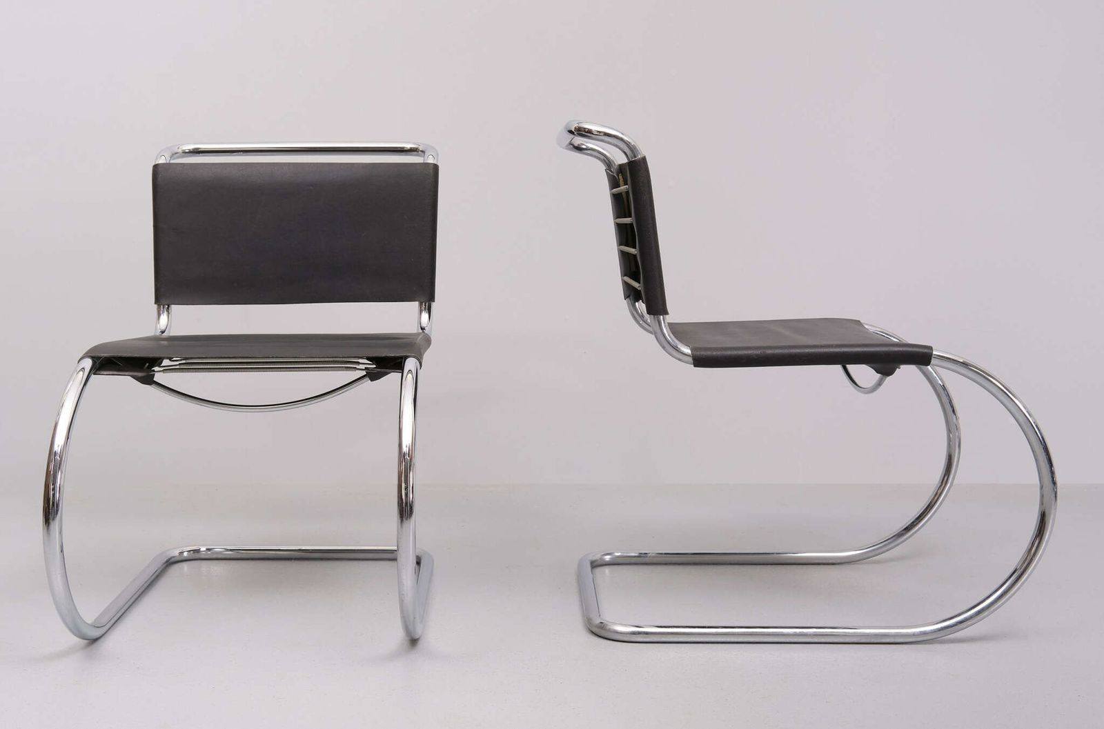 Early Set Ludwig Mies Van Der Rohe Mr10 Cantilever Chairs photo vinterior