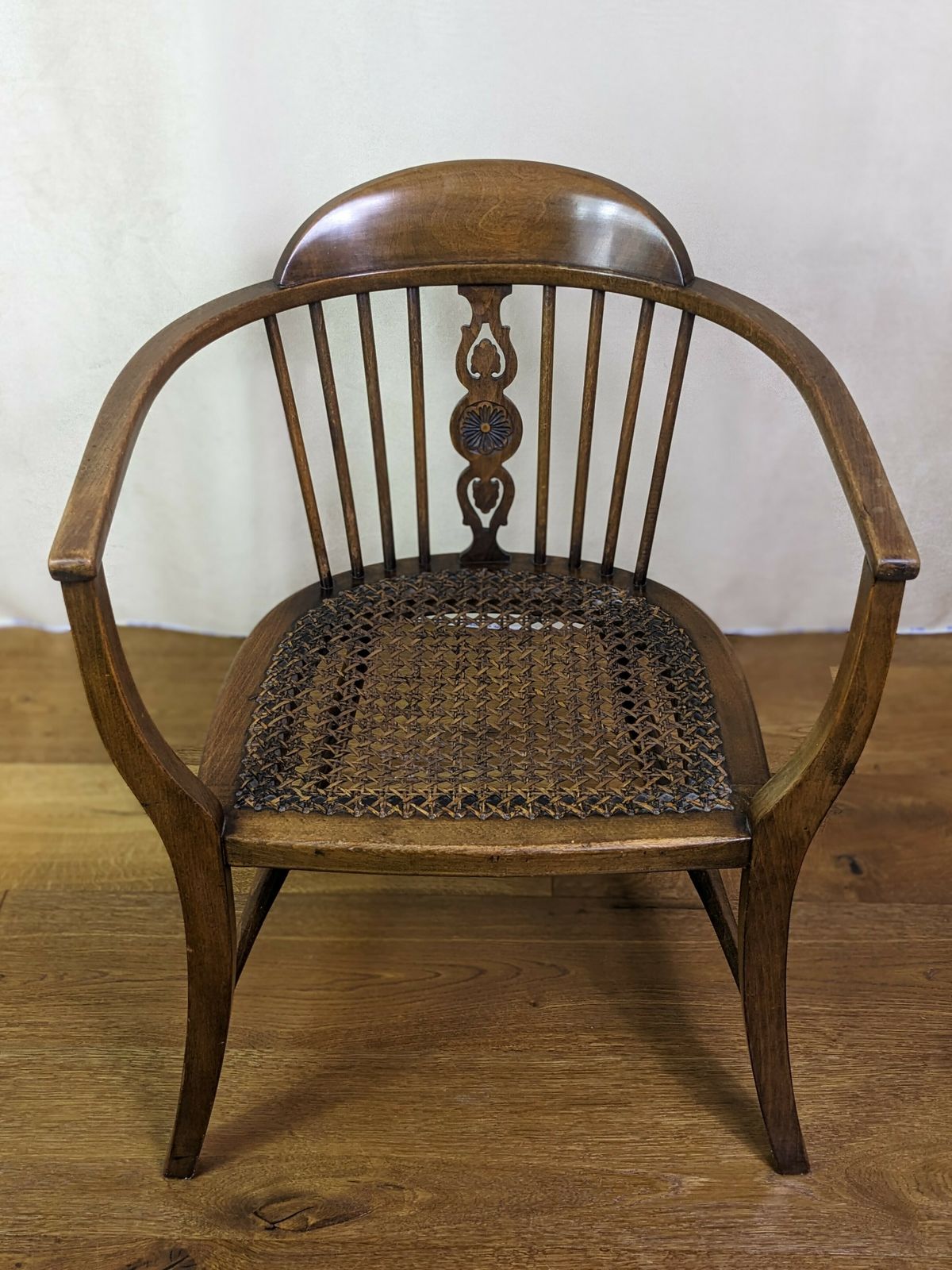 Very Pretty Victorian Rattan Cane Bergere Tub Chair From Late 19th Century With Half Spindle Back And Pierced Central Splat