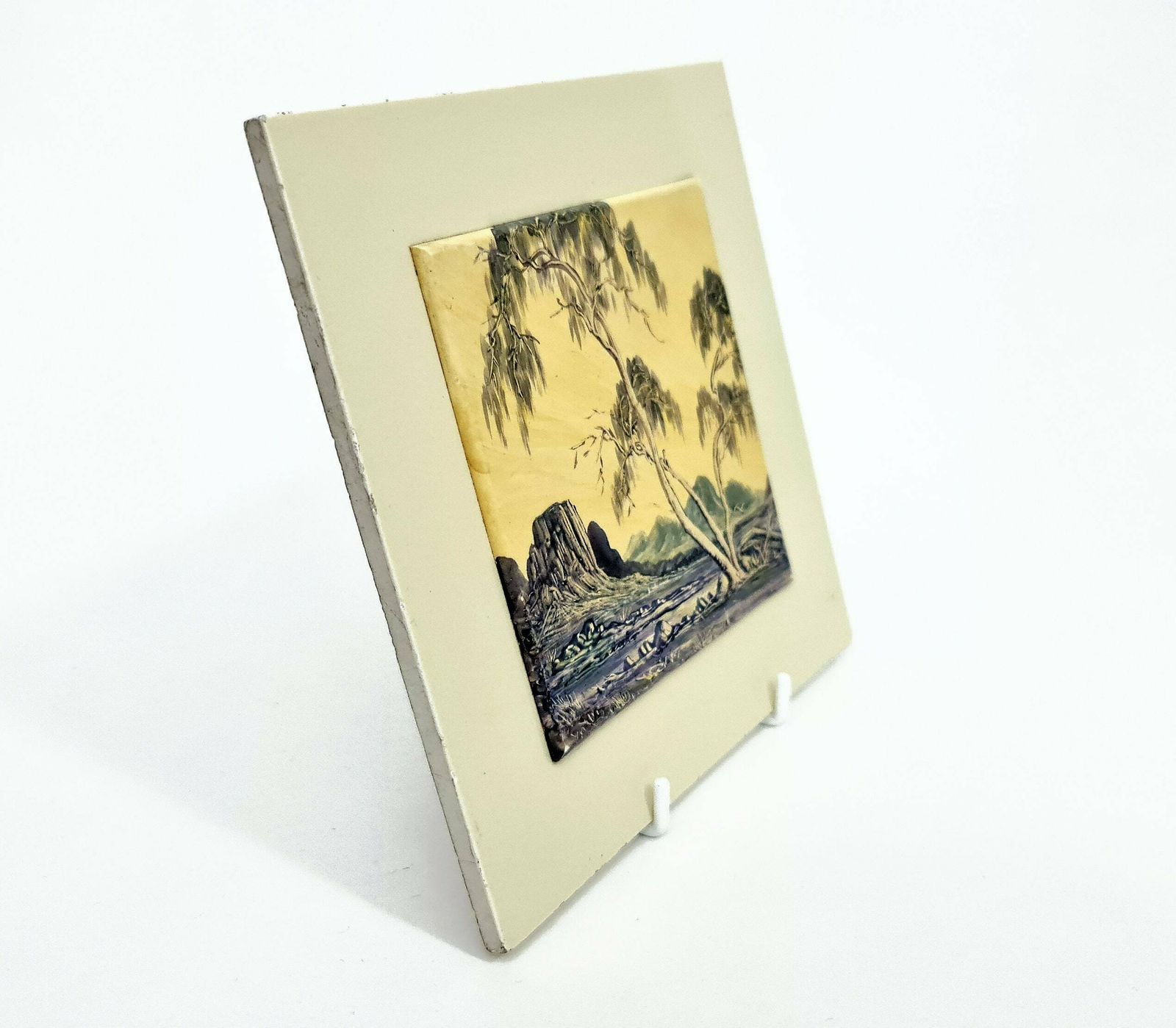 Mid 20th Century, Central Australia Landscape Painting In Oil On Bakelite Mounted On Ceramic Tile photo for sale