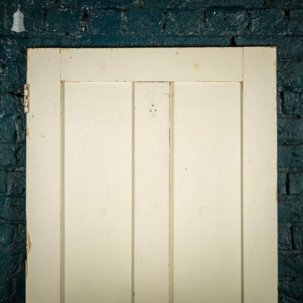 photo vinterior Pine Panelled Door, 4 Panel White Painted