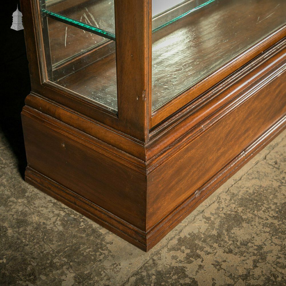 Museum Display Cabinet, 19th C Mahogany With Sliding Door And Mirrored Back photo 5760.0