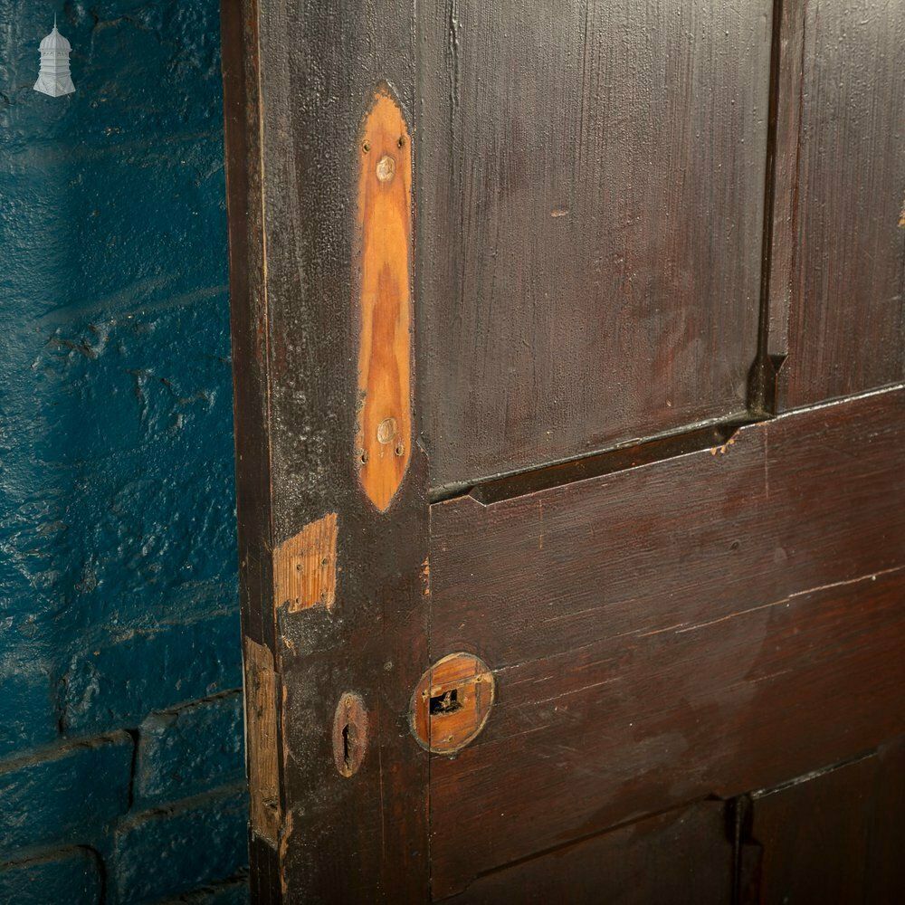 photo vintage Pitch Pine Panelled Door, 4 Panel