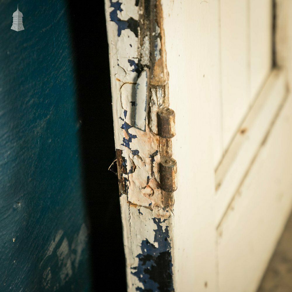 photo vintage Half Glazed Door, 4 Panel Painted Pine