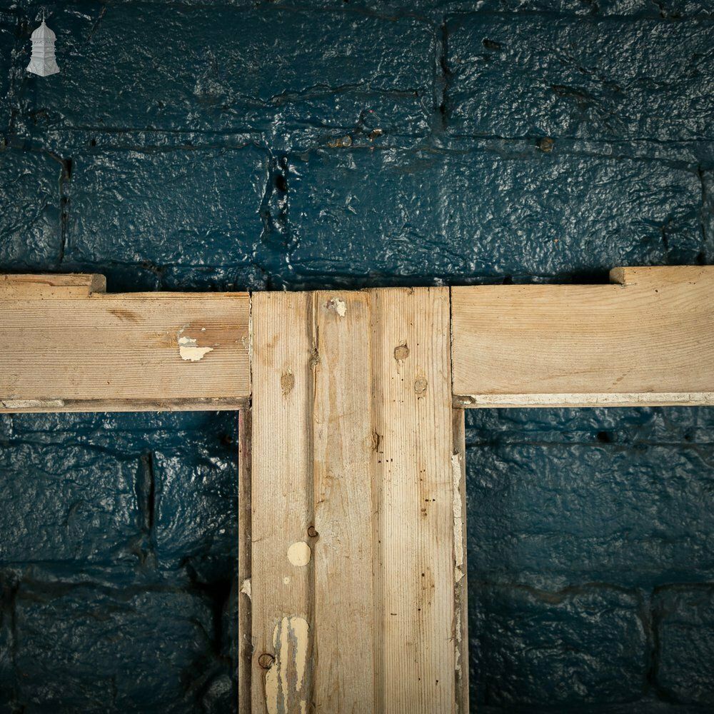 photo vinterior Victorian Window Shutters, With Horizontal Glazing Bars, Pine Pair