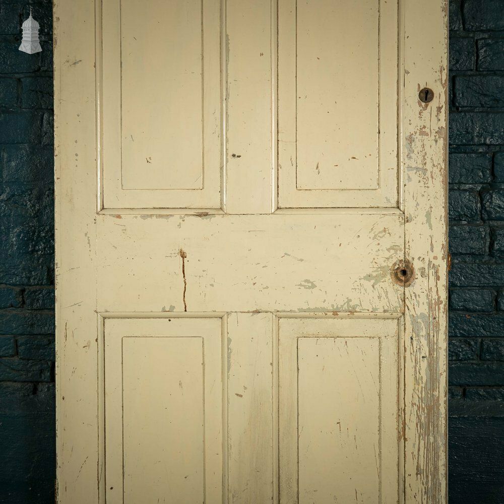 photo vinterior Pine Panelled Door  Moulded 4 Panel