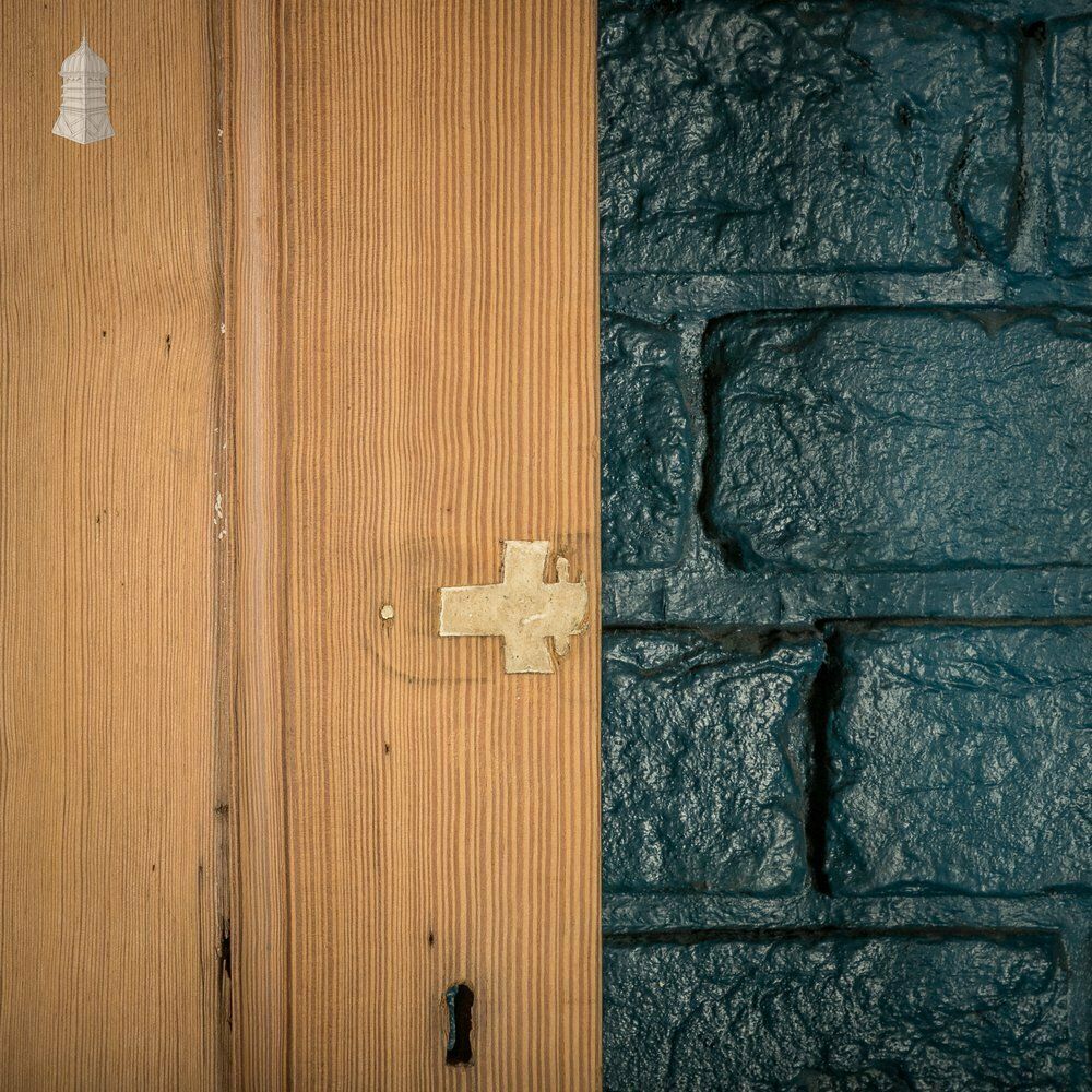 photo furniture Pitch Pine Door, 19th C 6 Panel Internal Door
