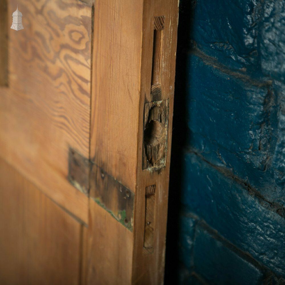 420.0 Half Glazed Door, 19th C Pitch Pine, 6 Over 2 Panel photo