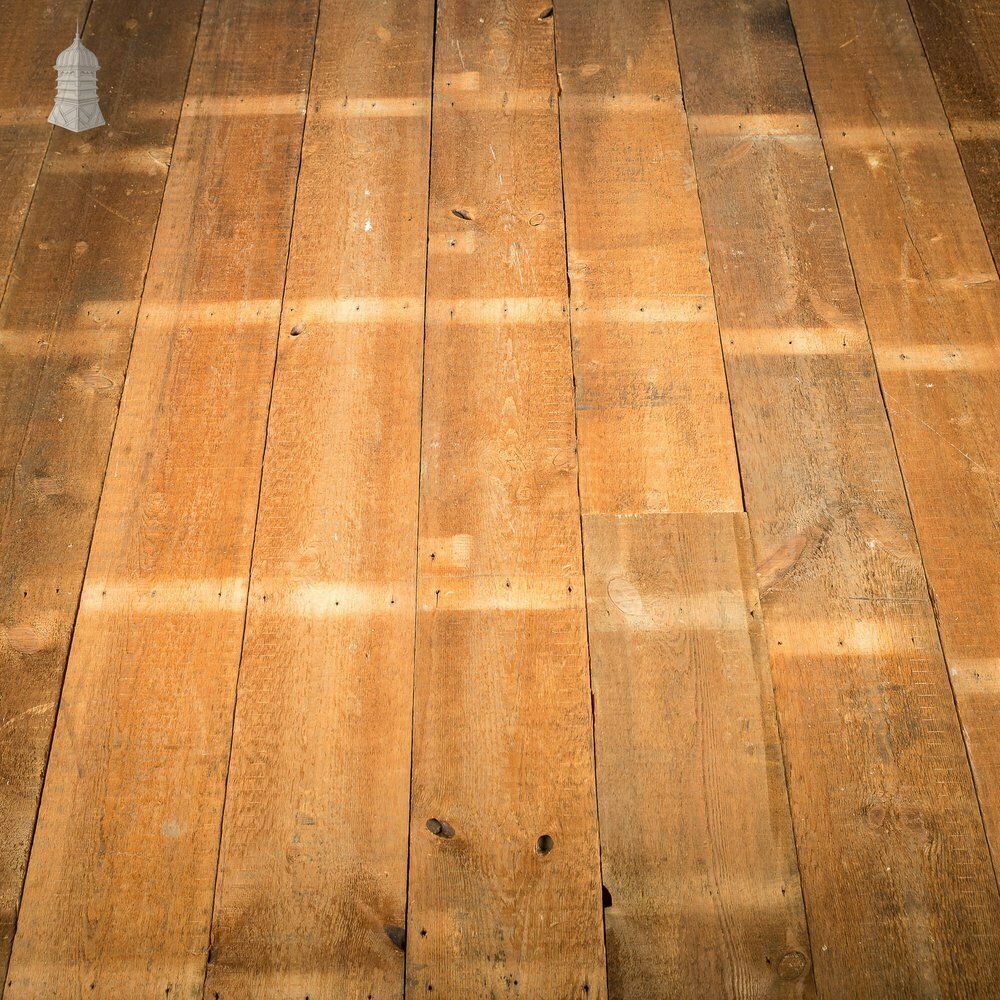 Batch Of 43 Square Metres Of Oxidised Wall Cladding With Planned Backs Cut From Reclaimed Timbers photo 3600.0