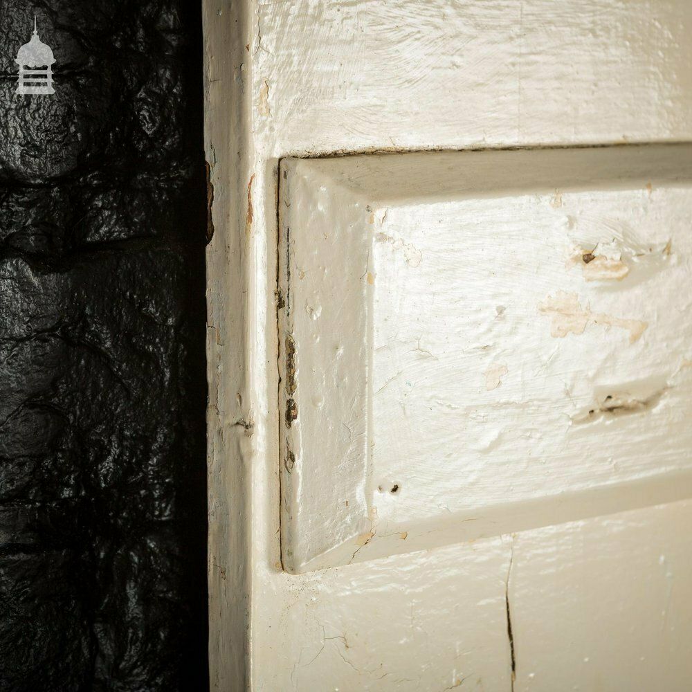 photo furniture 17th C White Pained Pine Ledged And Braced Cottage Door