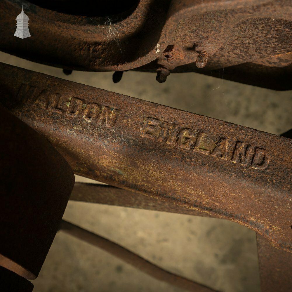 19th C Agricultural Chaff Cutter Manufactured By E.H Bentall & Co Heybridge photo vinterior