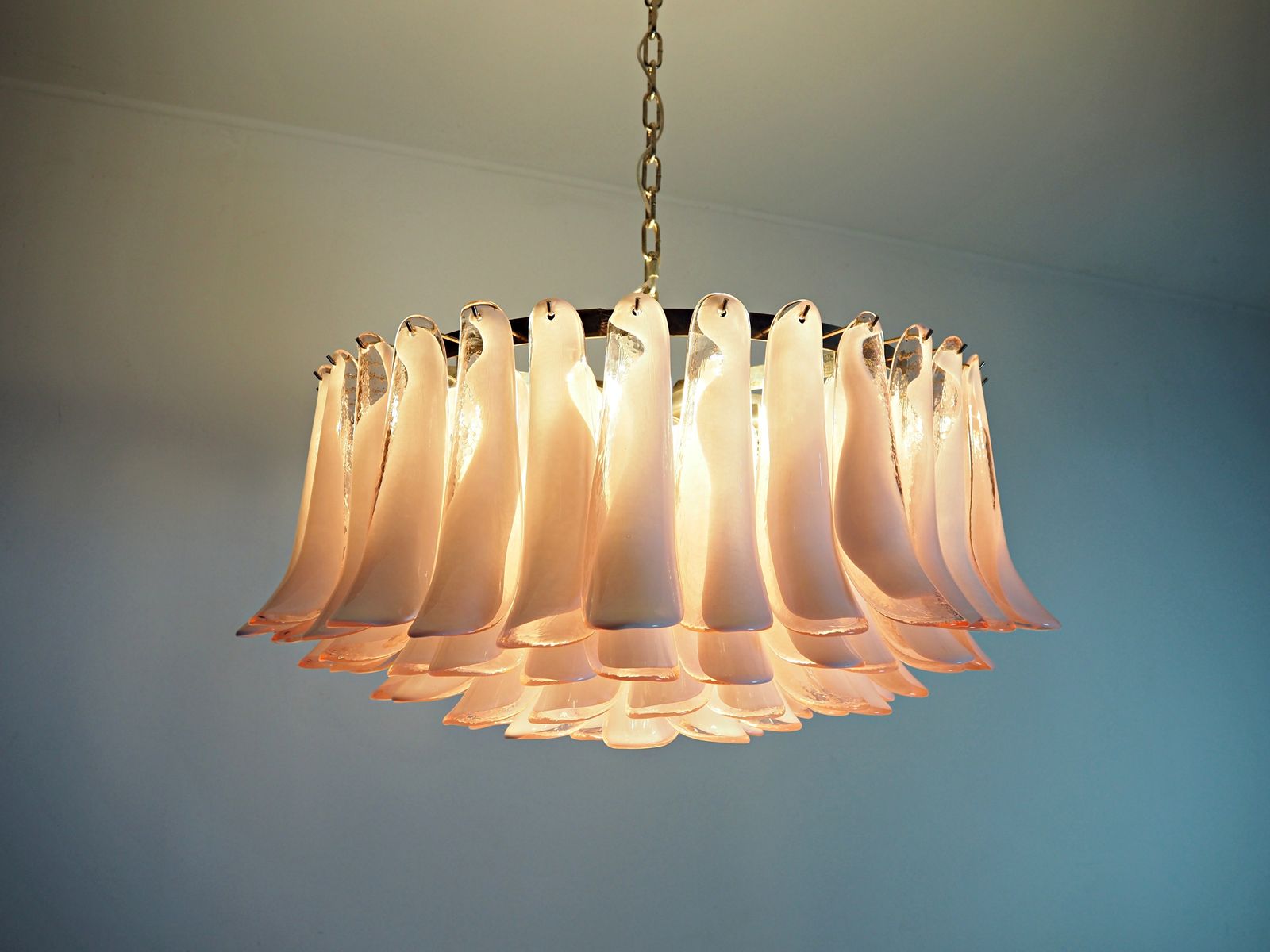 Large Murano Glass Chandelier  101 Pink Lattimo Glass Petal photo vinterior