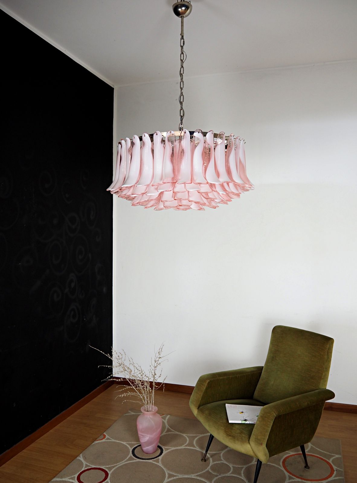 photo vinterior Large Murano Glass Chandelier  101 Pink Lattimo Glass Petal