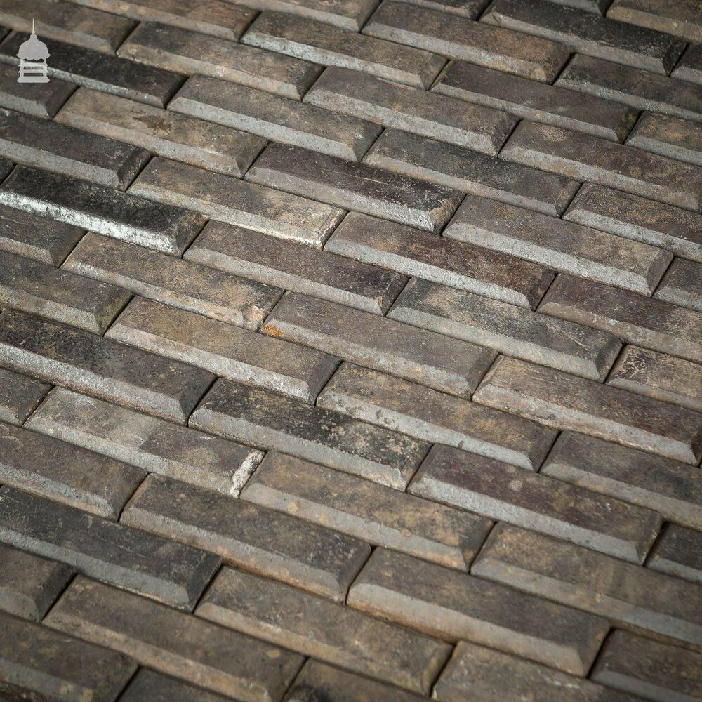 Batch Of 580 Narrow Victorian Staffordshire Blue Clinker Pavers   4 ½ Square Metres photo Home Fixtures