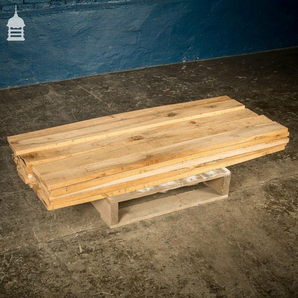 photo furniture Batch Of 3 Square Metres Of Seasoned Sawn Finish Short Narrow Oak