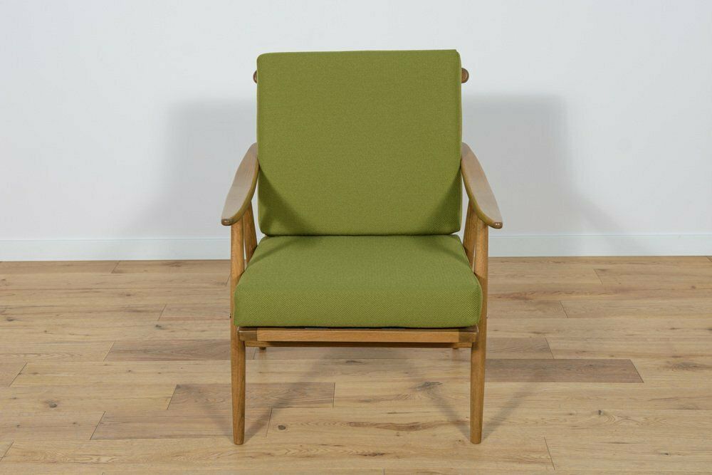 Mid Century Armchairs From Ton, 1960s, Set Of 2 photo vintage