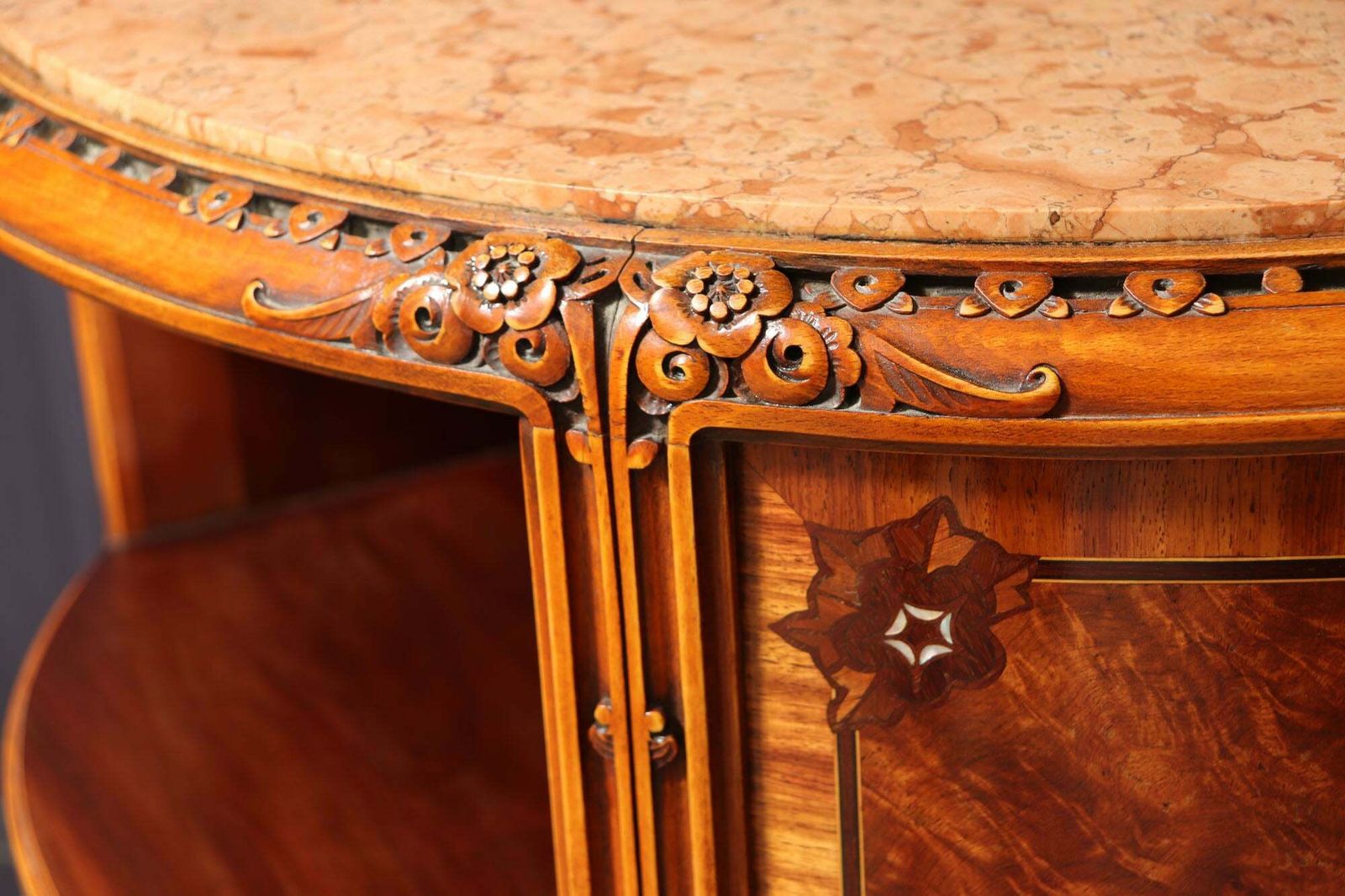 photo vinterior Art Deco Commode By Majorelle C1920