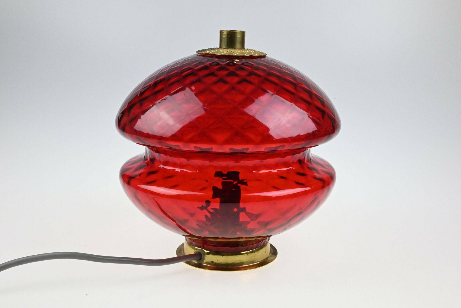 Vintage Sfeerlamp, Mid Century Lamp, Nachtkastlamp, Mid Century Glazen Lamp, Tafellamp, Bureaulamp, Vintage Lamp, Vintage Verlichting, Rode Lamp photo furniture