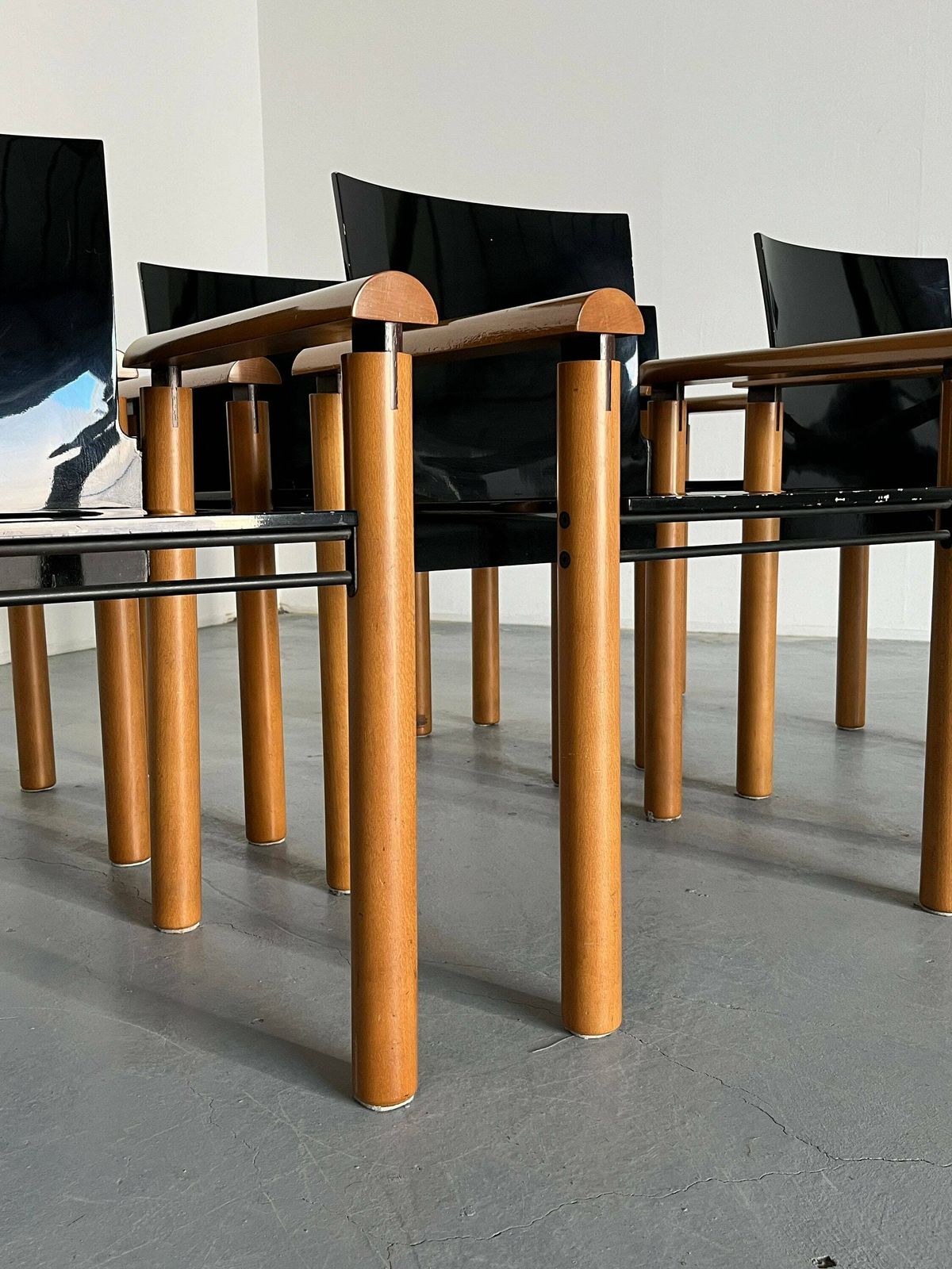 1 Of 6 Elegant Modernist Wooden Armchairs In Dark Gloss Finish, Attributed To Artelano, 1970s Italy photo vinterior