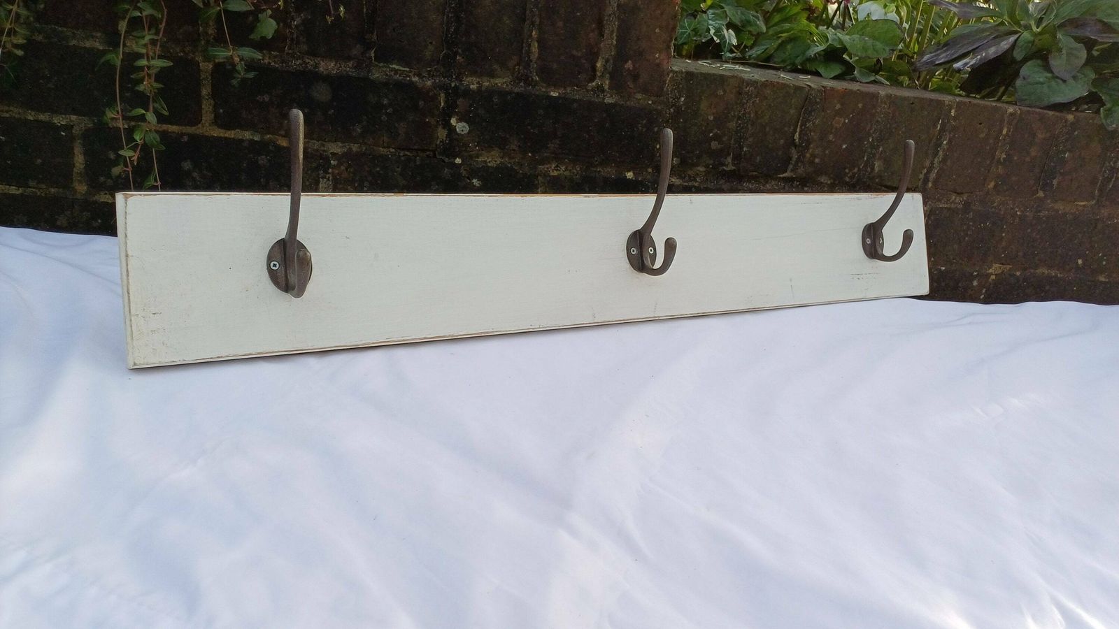 Farrow And Ball Hooks Contemporary Painted Shabby Chic Coat Hooks Quality Iron Hooks Bespoke Hand Painted. photo vintage