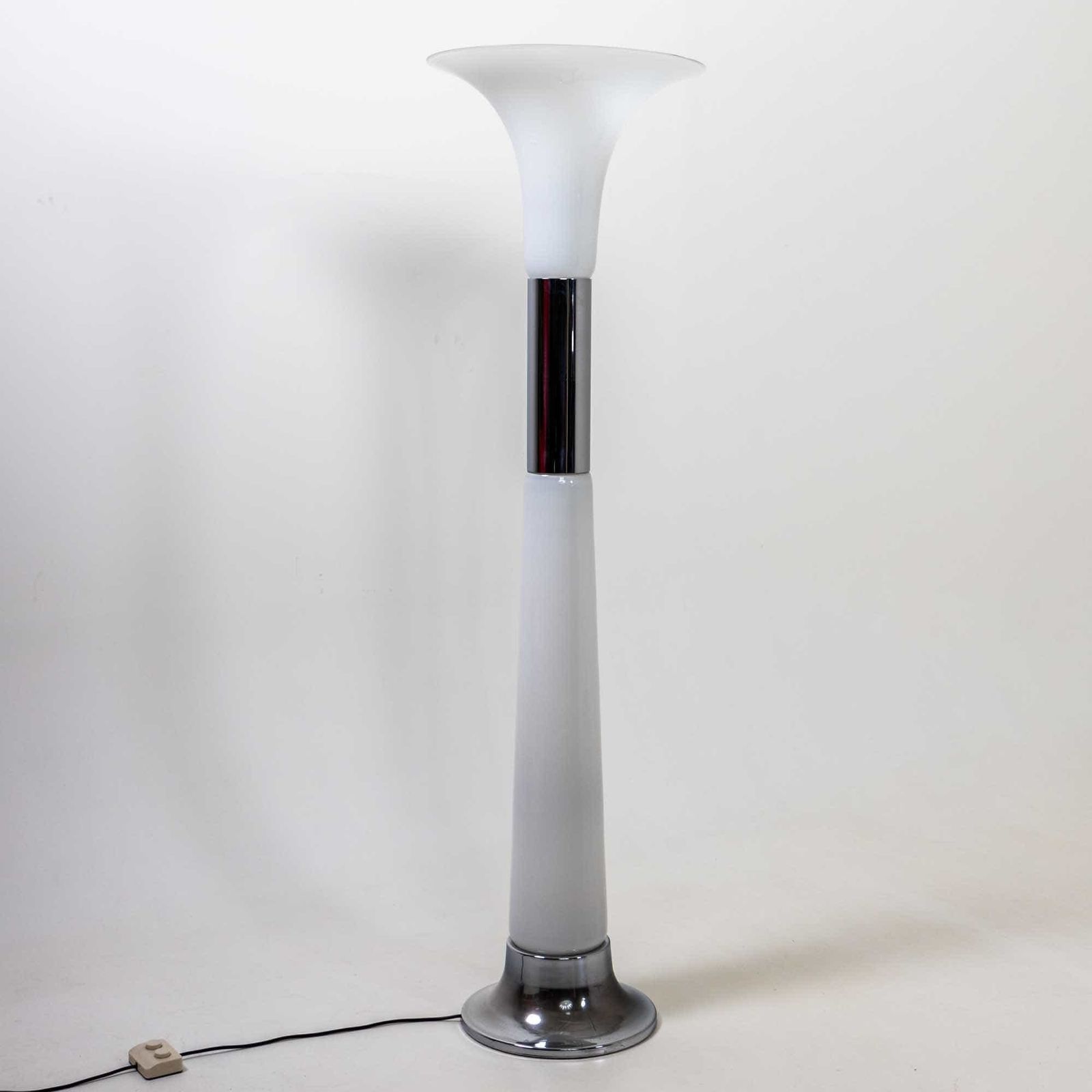 White Floor Lamp, Attr. Carlo Nason, Italy 1970s photo Lighting