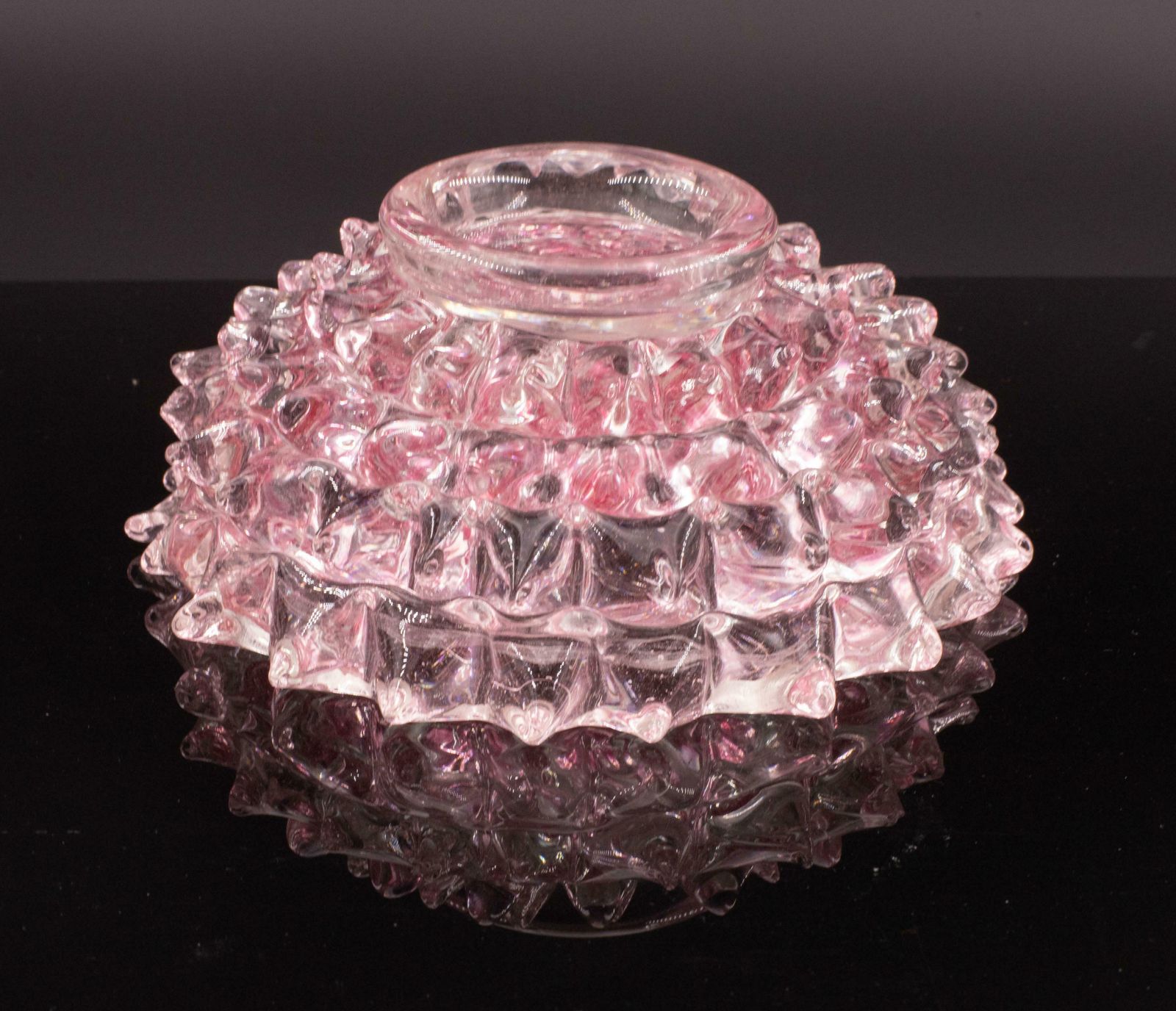 photo furniture Rare Pink Ercole Barovier Rostrato Murano Glass Vase For Barovier & Toso, 1940s