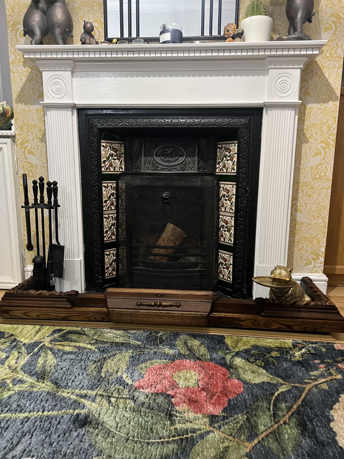 Oak Extendable Fireplace Fender With Brass Heat Shield photo vinterior
