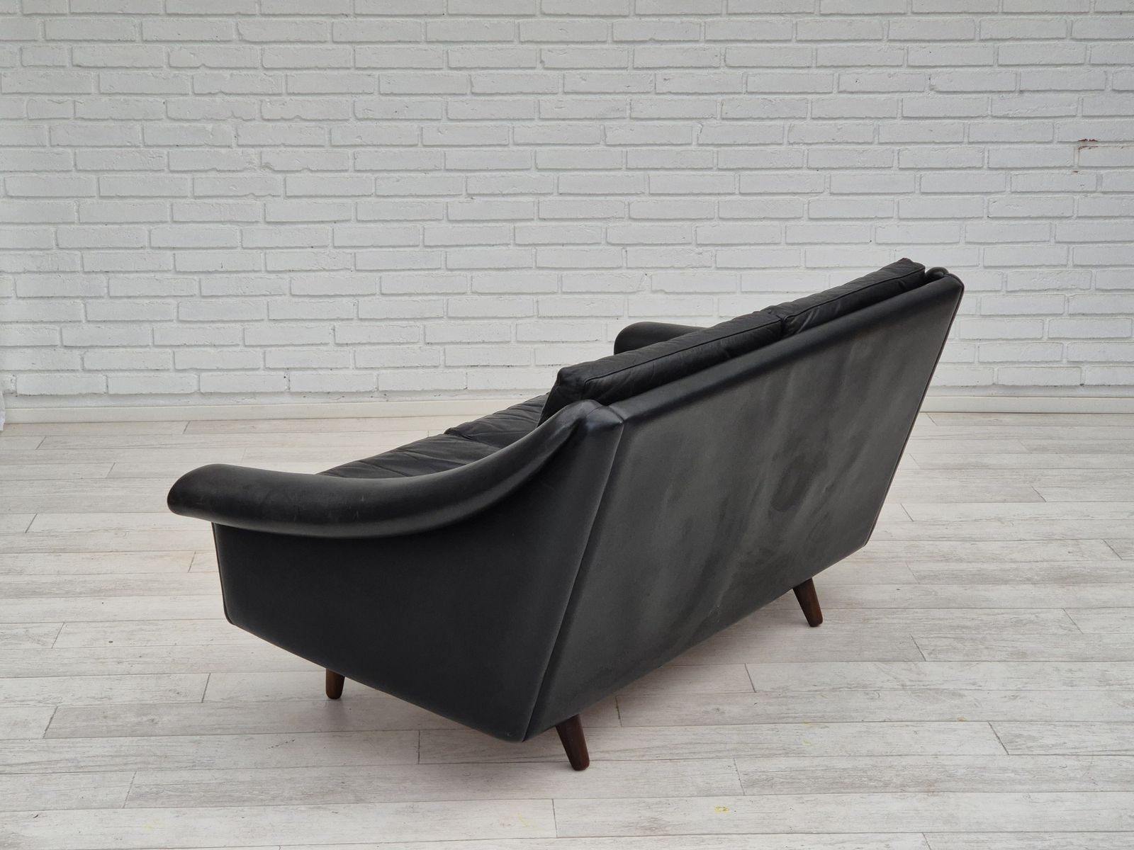 1960s, Danish Design By Aage Christiansen For Erhardsen & Andersen, 2 Seater Sofa Model "Matador", Original Condition. photo vintage