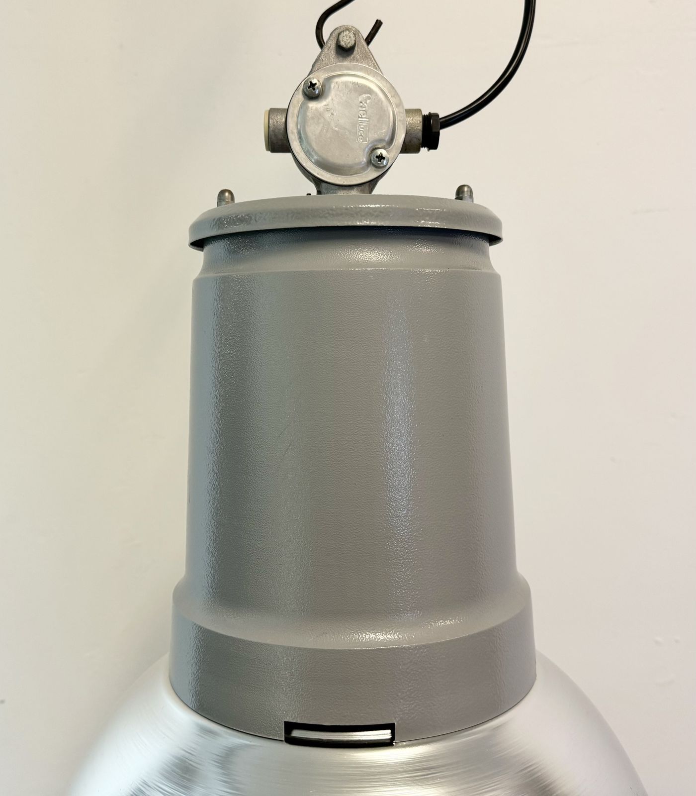 photo vintage Industrial Italian Aluminium Pendant Lamp From Fael Luce, 1970s