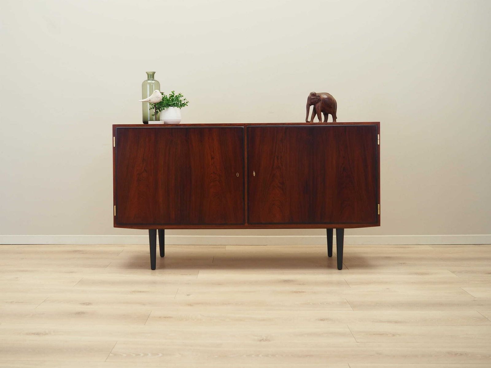 Vintage Kast, Deens Design, Jaren 1970, Ontwerper: Carlo Jensen, Productie: Hundevad photo furniture